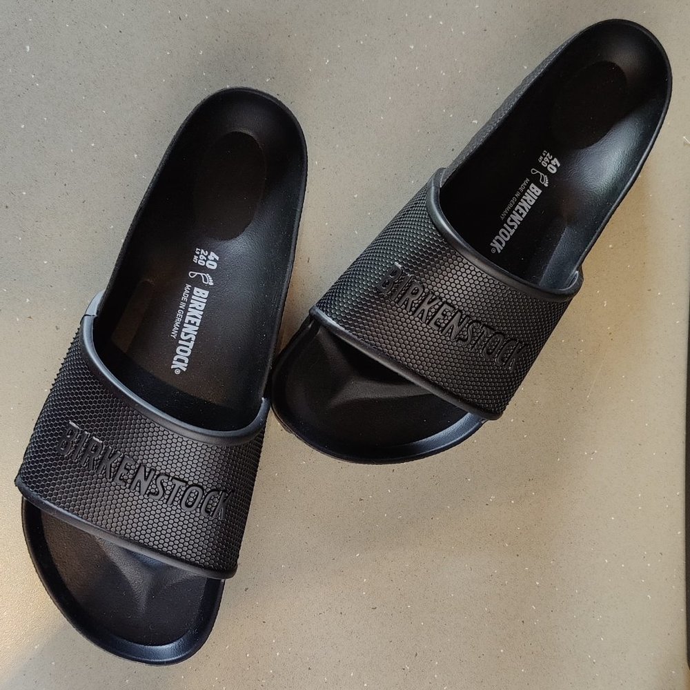 NIB Waterproof Birkenstock Black Slides
